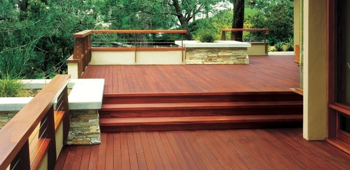 What Color Goes with Cedar Wood? 4 Great Color Combos!